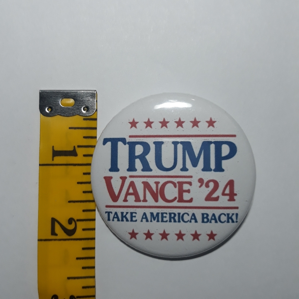(New) MAGA Trump Pinback Button Set - Picture 3 of 3